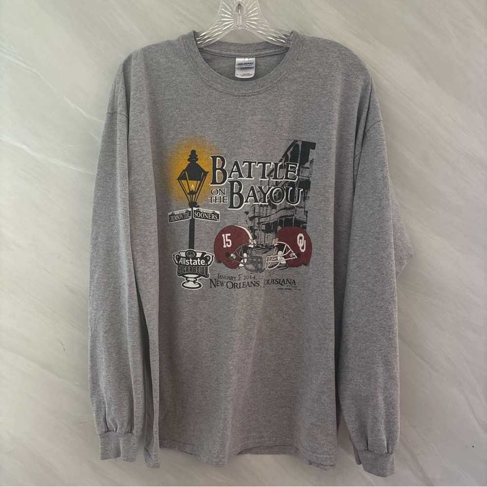 Gildan Men’s XL Battle On The Bayou 2014 Alabama vs. Oklahoma Long Sleeve Shirt